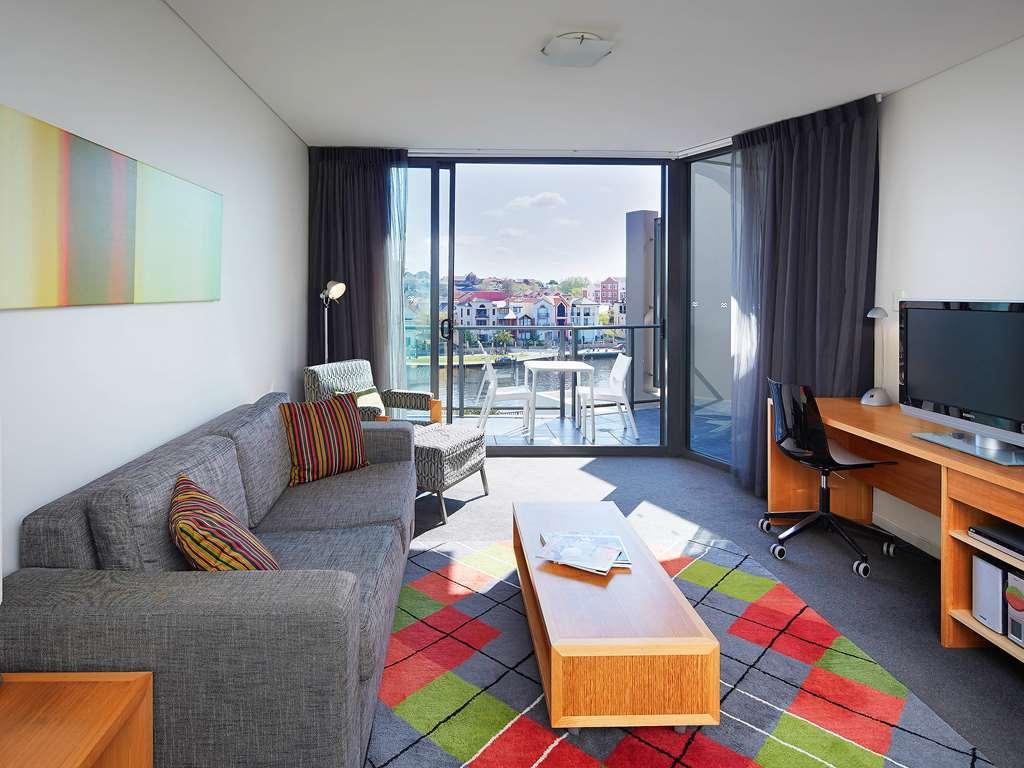 East Perth Suites Hotel Exteriér fotografie