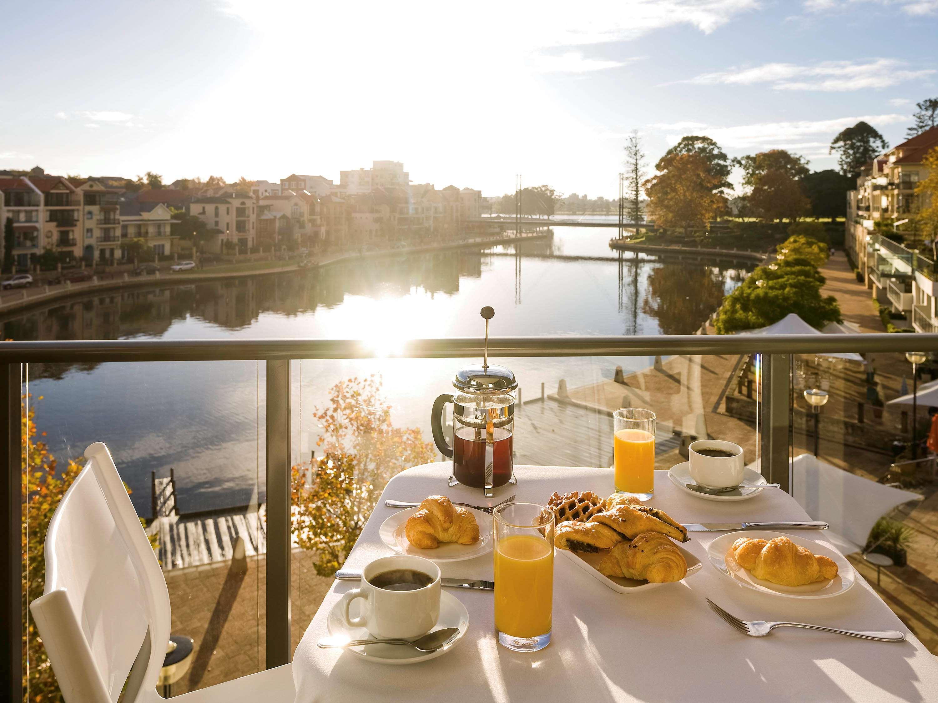 East Perth Suites Hotel Exteriér fotografie