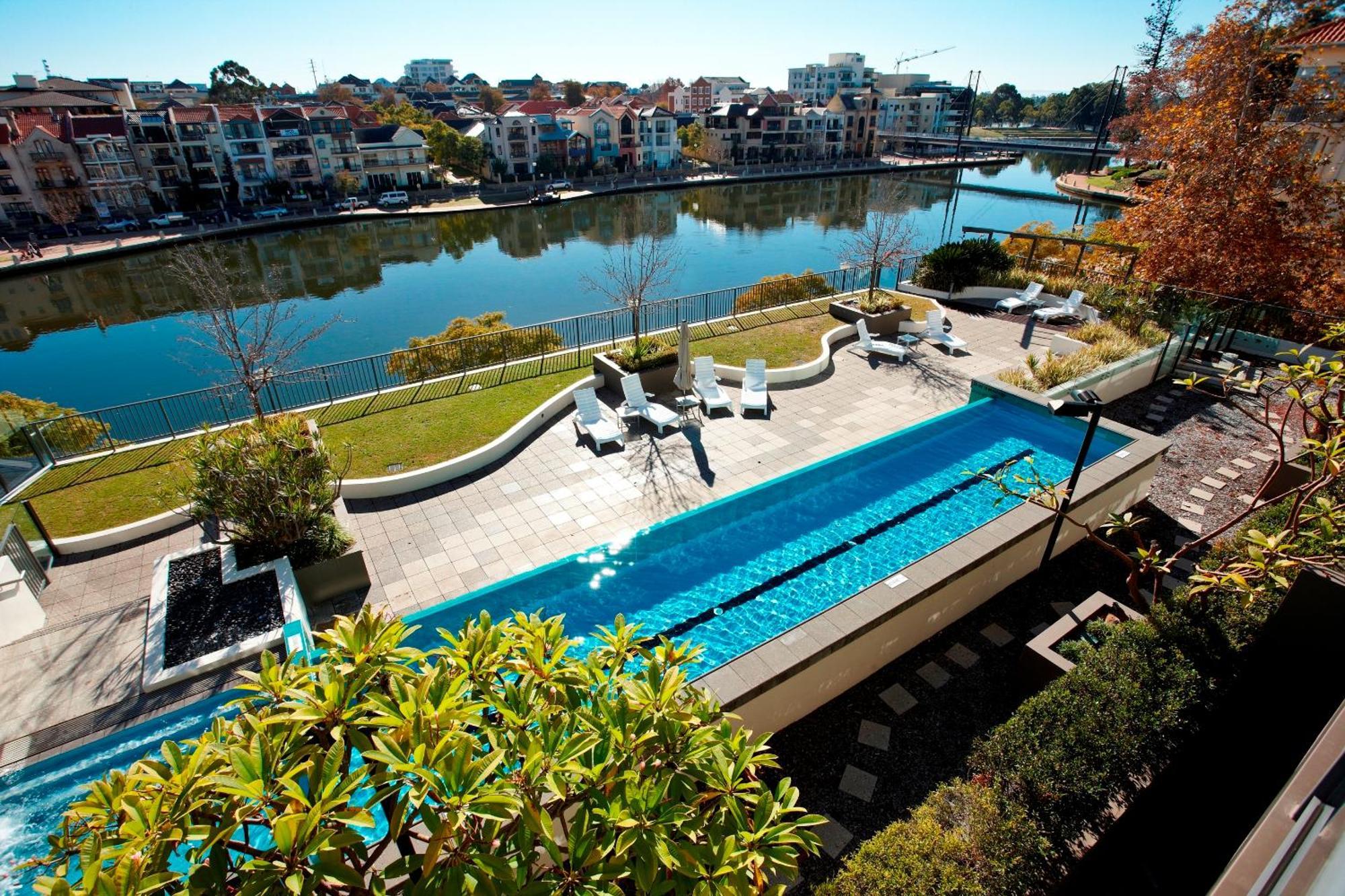 East Perth Suites Hotel Exteriér fotografie